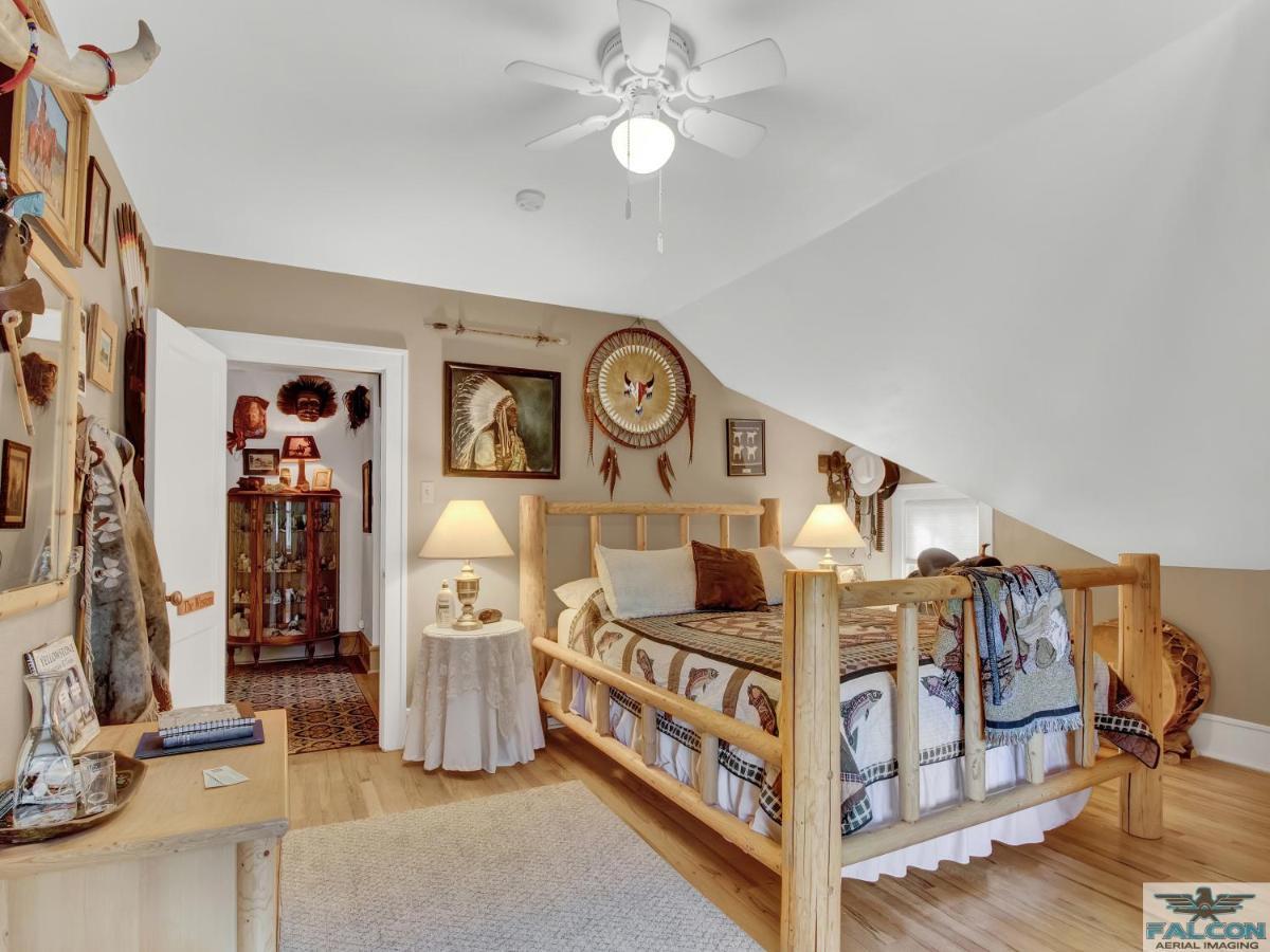Robins Nest Bed & Breakfast Cody Exterior foto