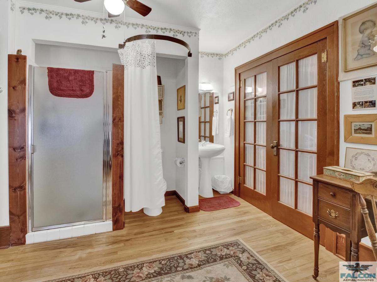 Robins Nest Bed & Breakfast Cody Exterior foto